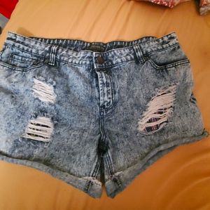 Forever 21 ripped shorts